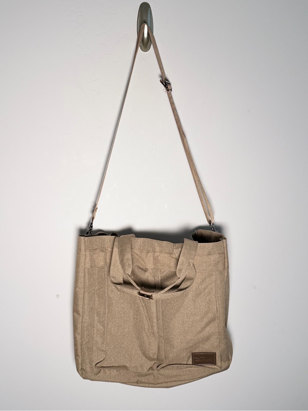 Bella Russo Women’s Tote Bag in Tan - Casual Everyday Carry - Picture 5 of 8
